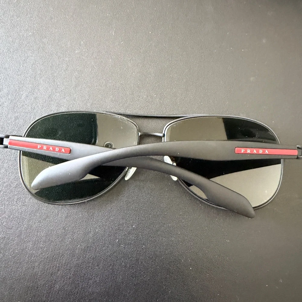 Prada classic aviator